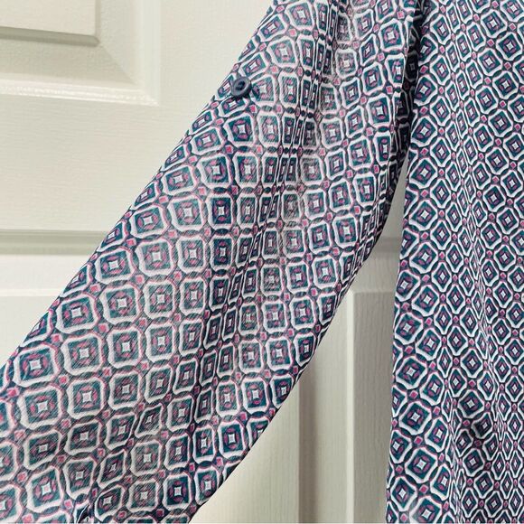 Kut from the Kloth Geometric Sheer Button Down Blouse Size M - Picture 6 of 12